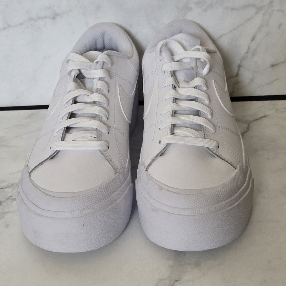 Nike Court Legacy Lift Triple White Womens Sneakers Shoes Size 10 - Picture 3 of 8